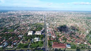         Vista aérea de la avenida Doble Vía a la Guardia desde el 6to anillo hacia el 5to anillo
