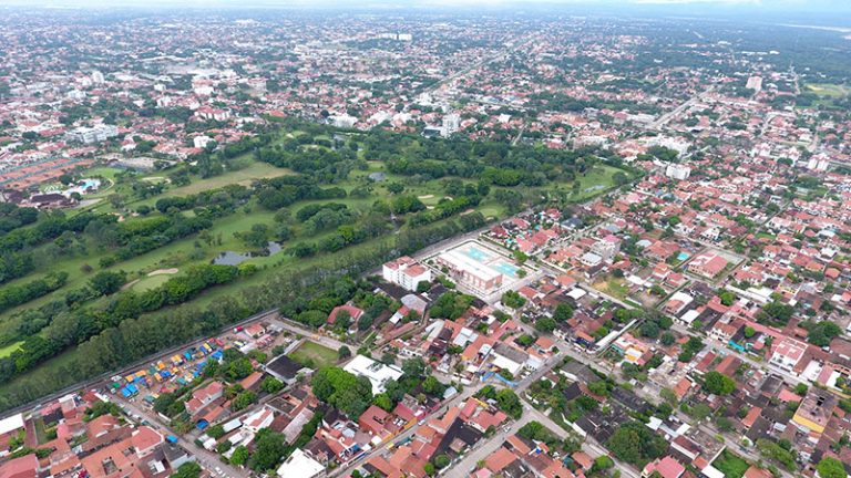         Vista aérea del Módulo Educativo Félix Oroza Marañón
