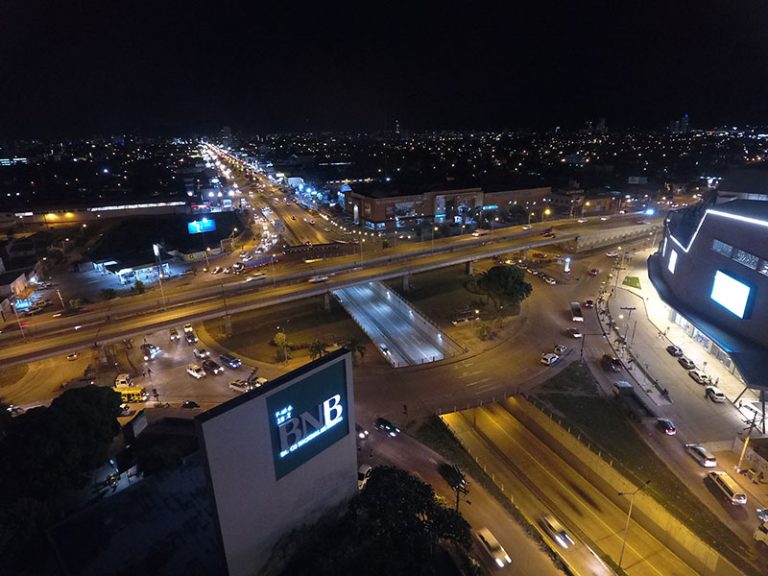         Vista aérea de la rotonda del 4to anillo de la avenida Cristo Redentor
